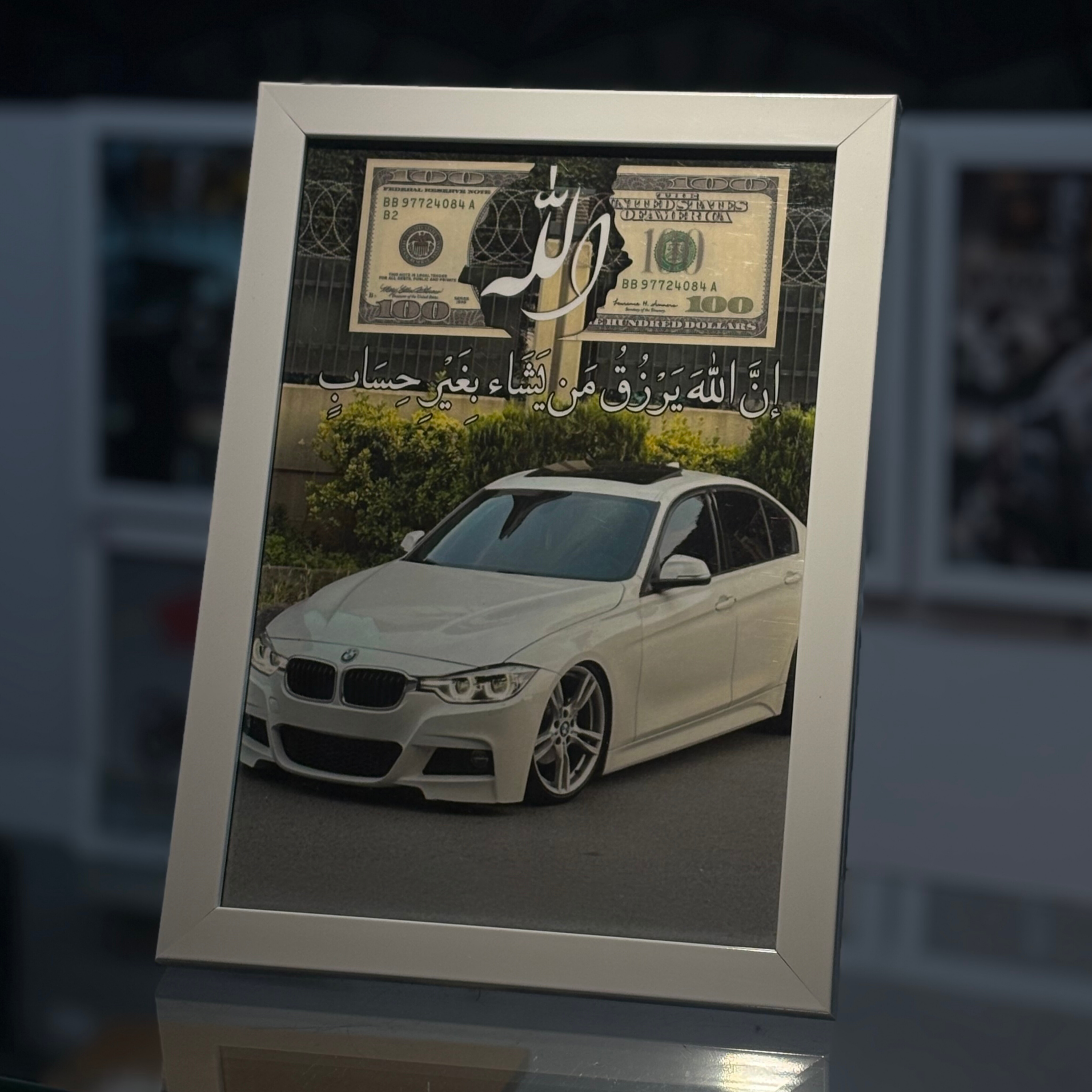 تابلو دکوری رزق BMW برند استیکر لئو مدل تابلو دکوری بی ام وه